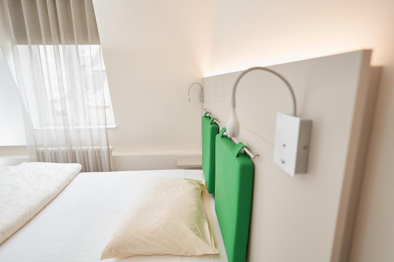 Stadthotel Engel Ettlingen Eksteriør bilde